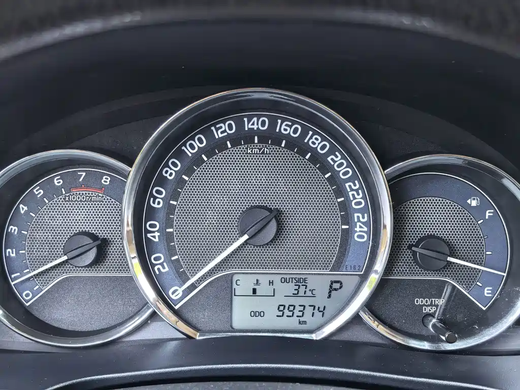 Toyota Corolla 2014 — фото 17