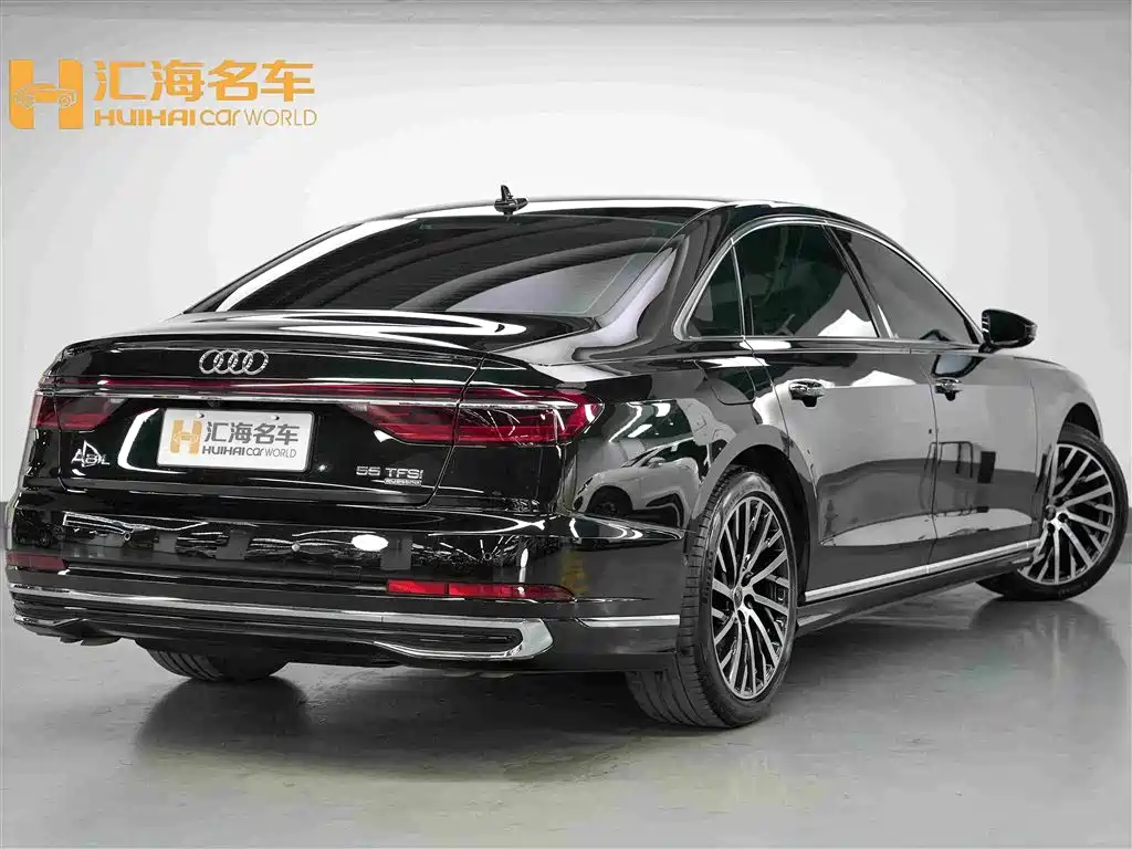 Audi A8 2024