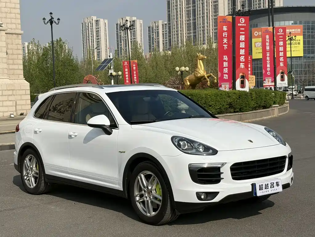 Porsche Cayenne Hybrid 2017 — фото 3