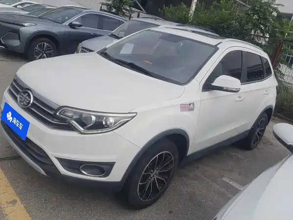 FAW Senya R7 2017