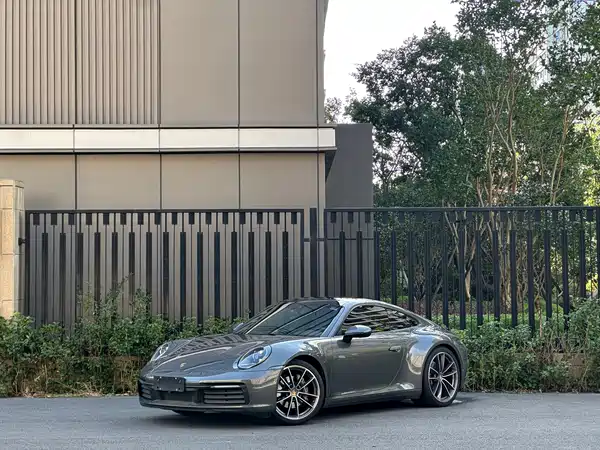 Porsche 911 2024