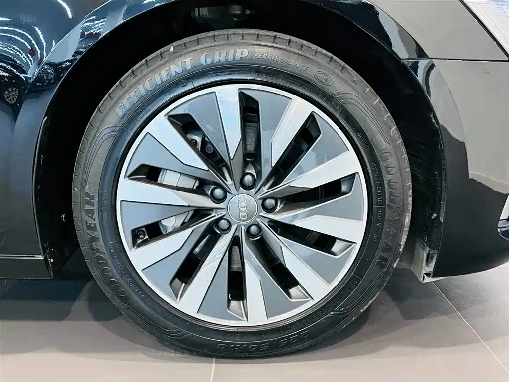 Audi A6L 2022 — фото 15
