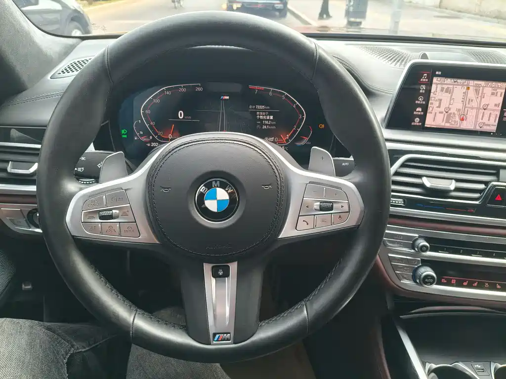 BMW 7 Series 2019 — фото 12