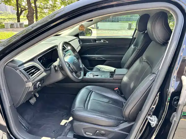 Ford Taurus 2018