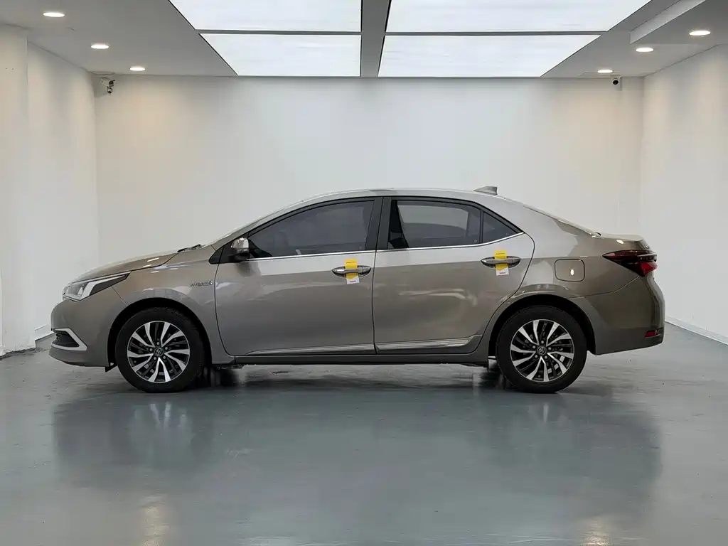 Toyota Corolla 2019 — фото 17
