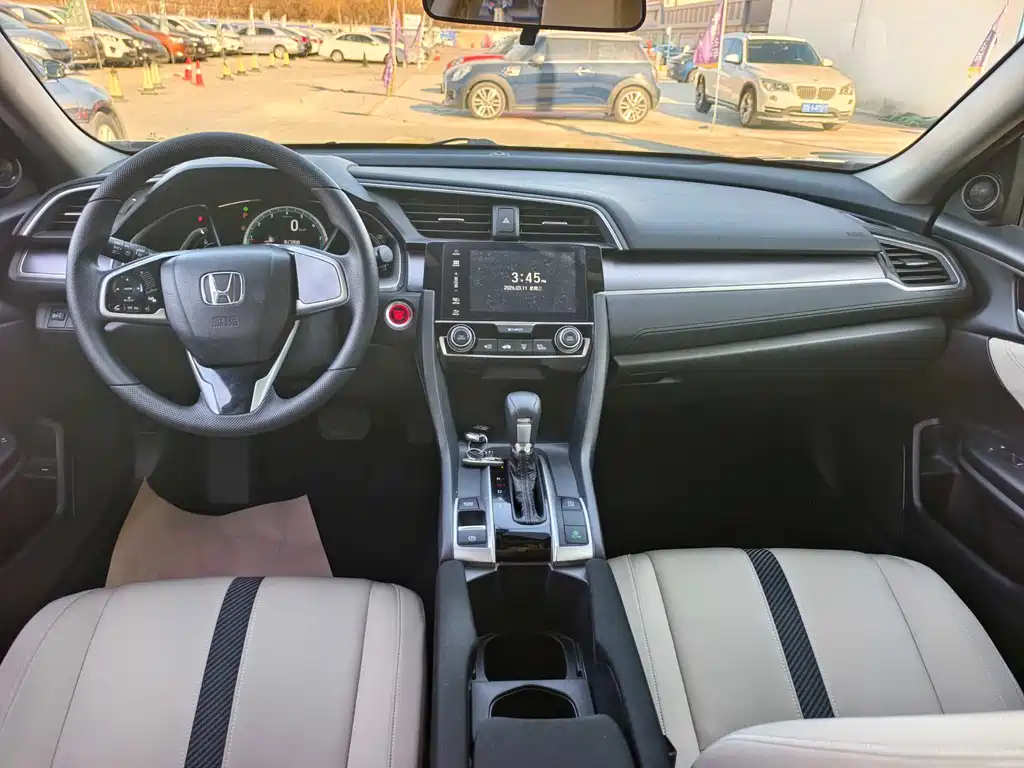 Honda Civic 2017 — фото 12