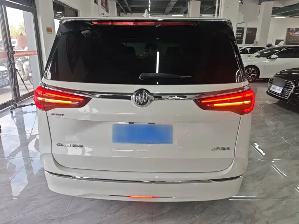 Buick GL8 2023