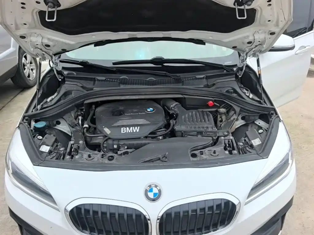 BMW 2 Series Station Wagon 2018 — фото 20