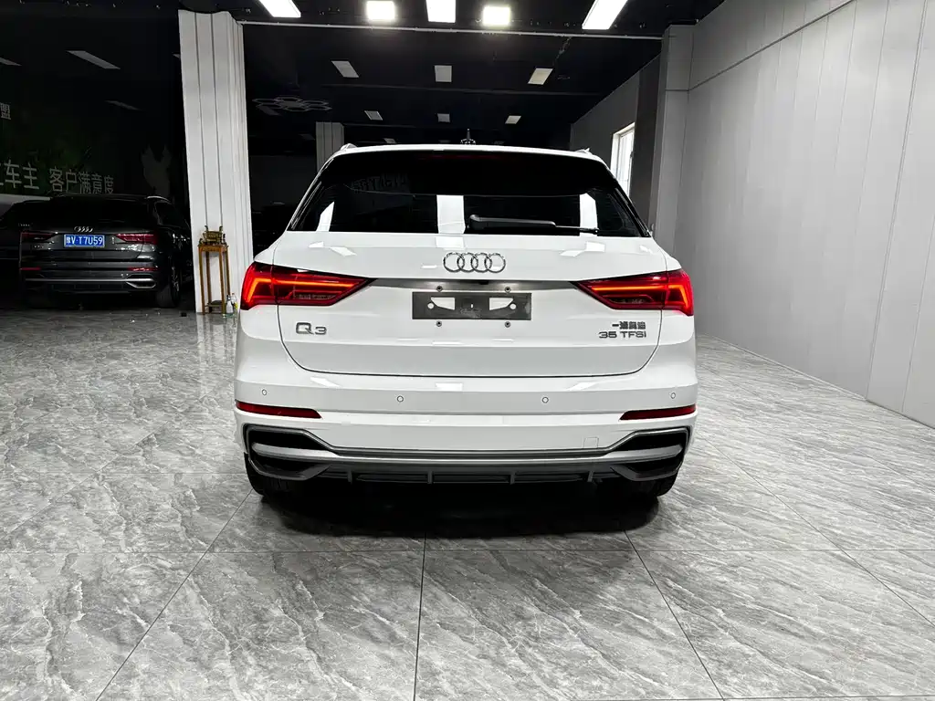 Audi Q3 2022