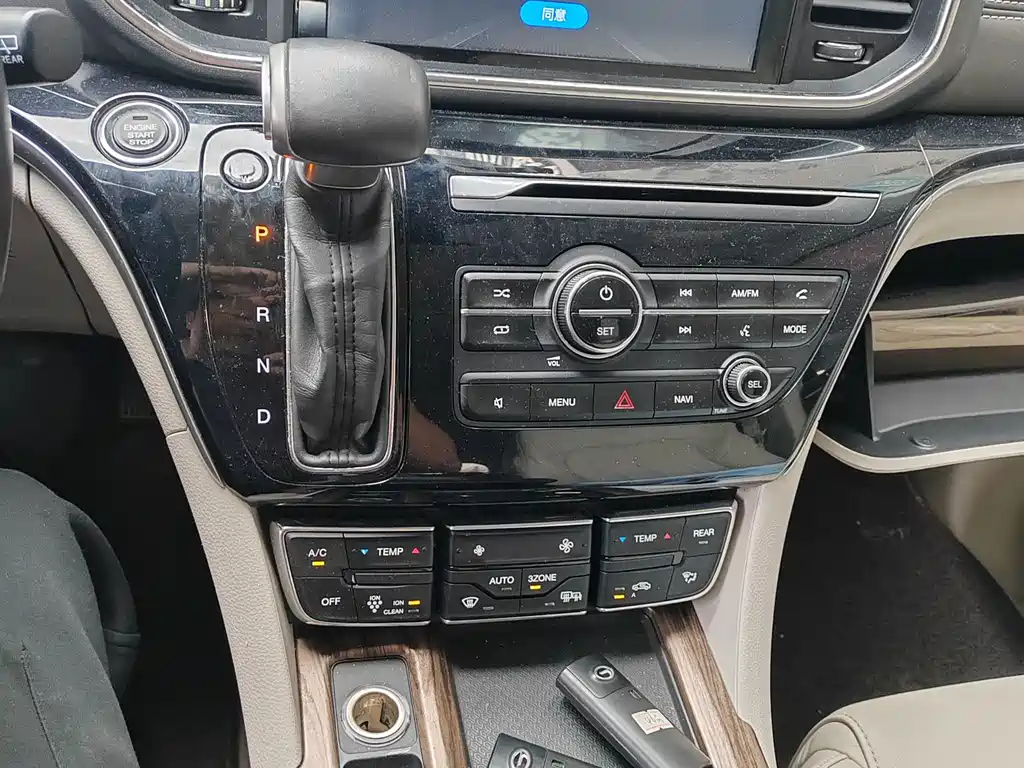 GAC Motor Trumpchi M8 2019 — фото 6