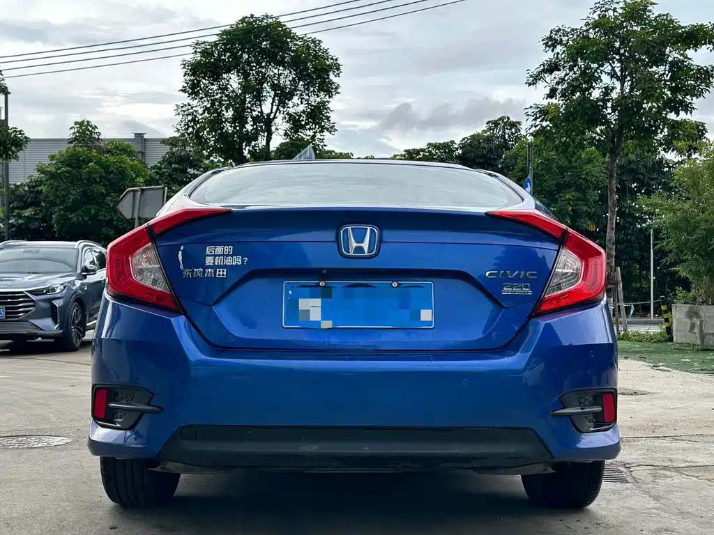 Honda Civic 2018 — фото 9
