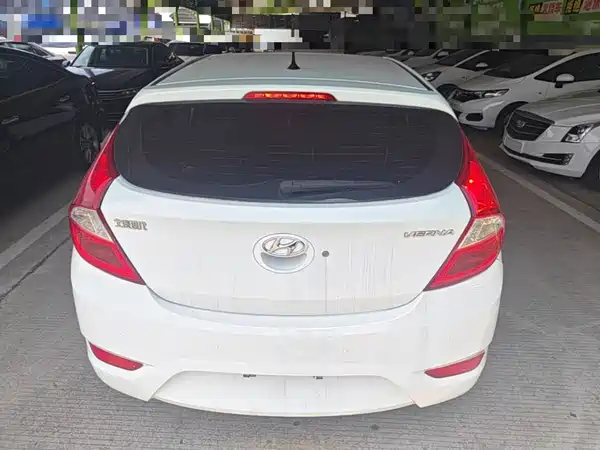 Hyundai Rui Yi 2014