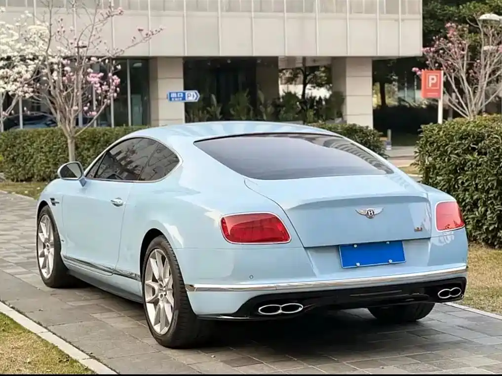 Bentley Continental 2020 — фото 4