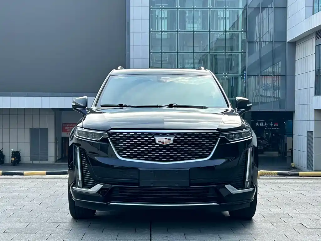 Cadillac XT6 2021 — фото 2