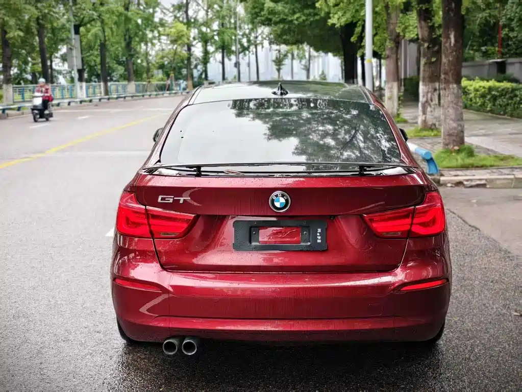 BMW 3 Series GT 2017 — фото 8