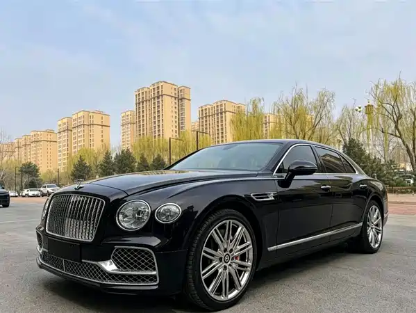 Bentley Flying Spur 2023