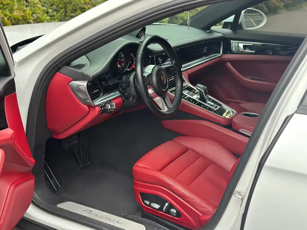Porsche Panamera 2020 — фото 11