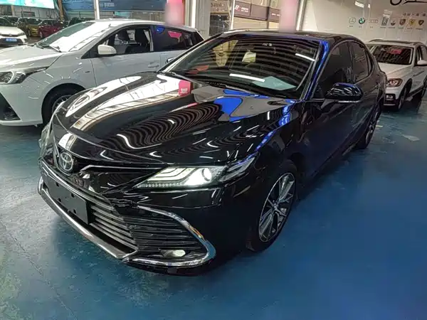 Toyota Camry 2021