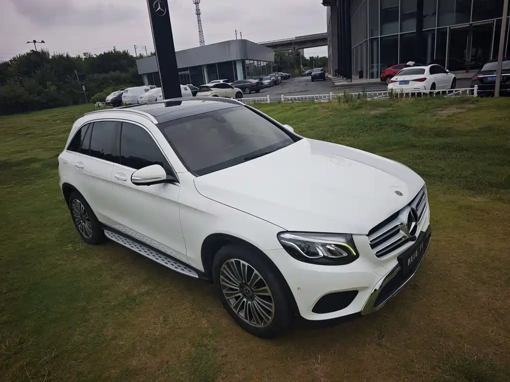 Mercedes-Benz GLC 2017 — фото 10