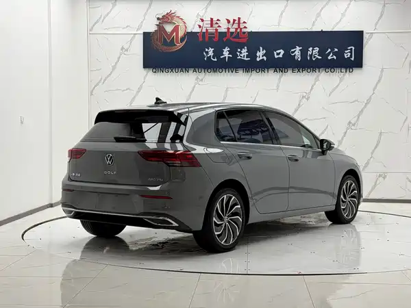 Volkswagen Golf 2022