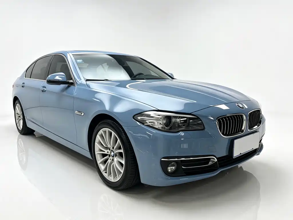 BMW 5 Series 2015 — фото 7