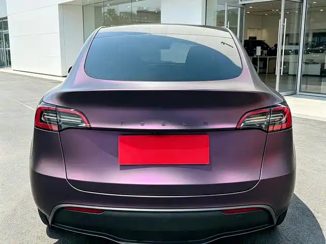 Tesla Model Y 2024 — фото 8