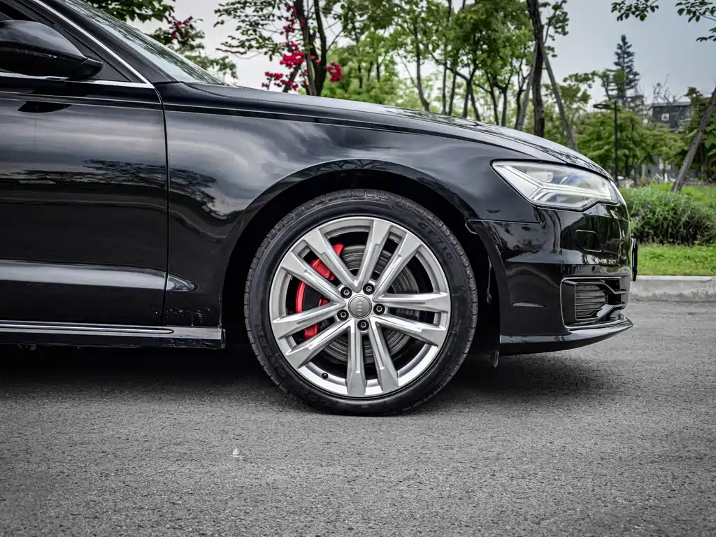 Audi A6L 2018 — фото 8