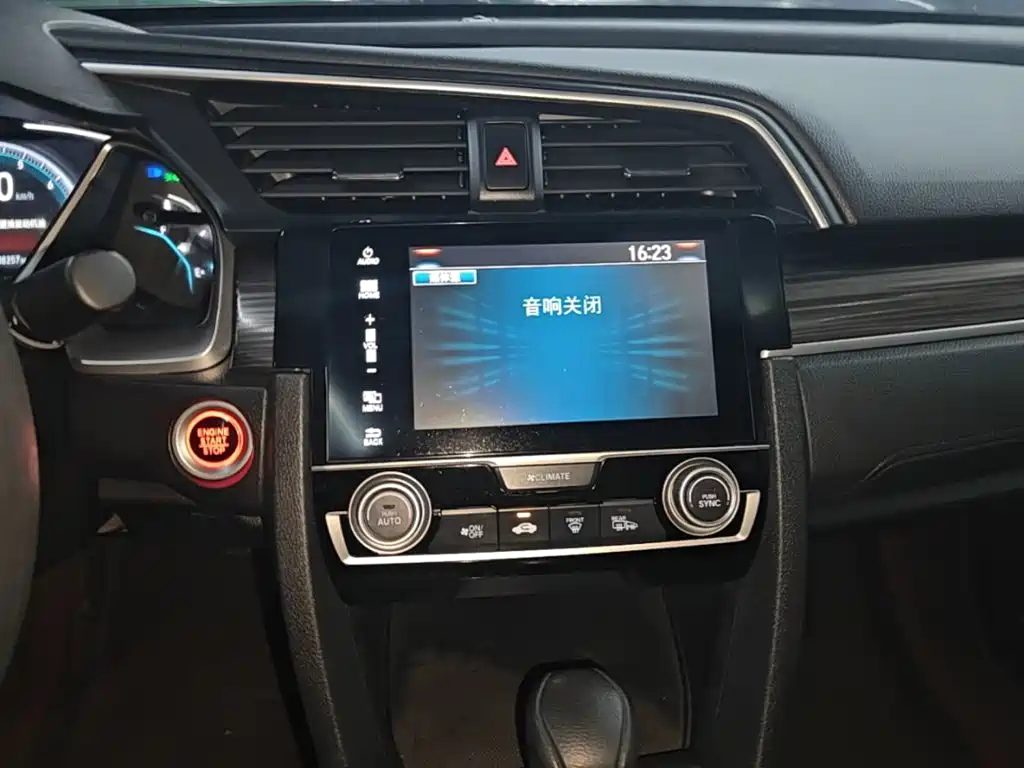 Honda Civic 2020 — фото 13