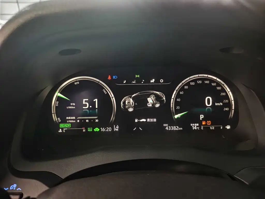 Toyota Camry 2022 — фото 11
