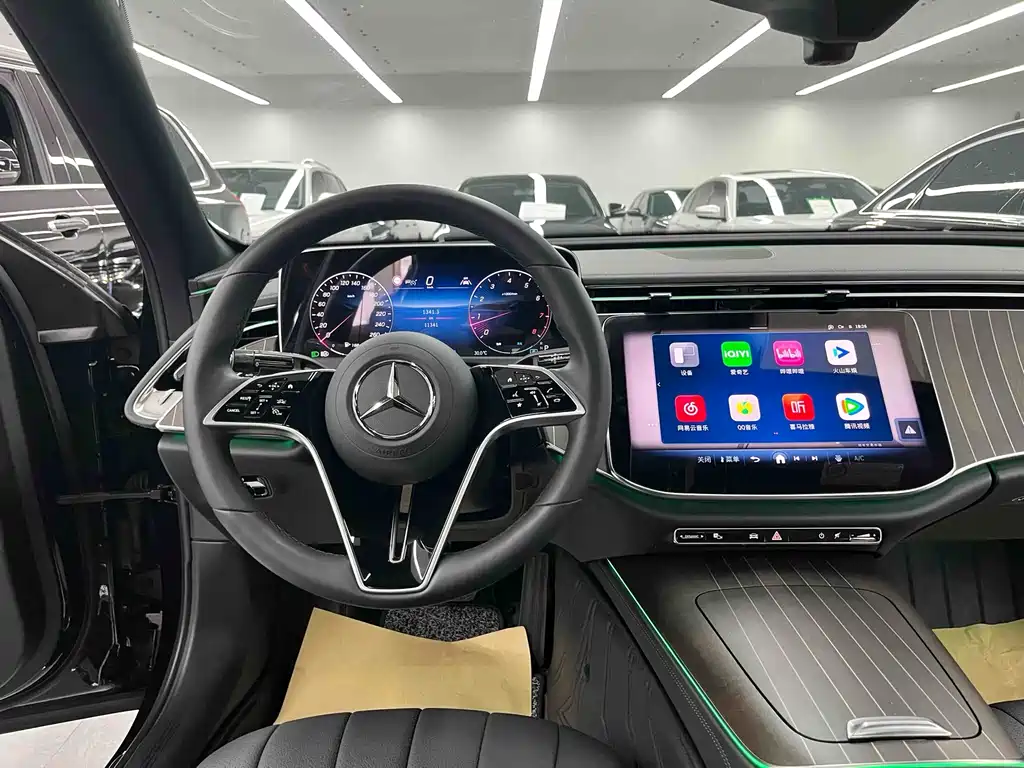 Mercedes-Benz E-Class 2024 — фото 12