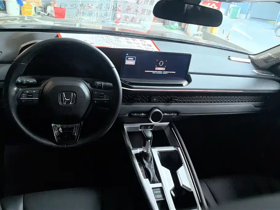 Honda Accord 2024 — фото 12