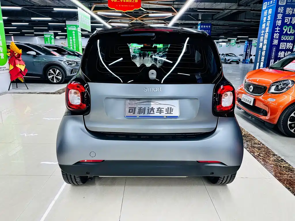 smart Fortwo 2018 — фото 7