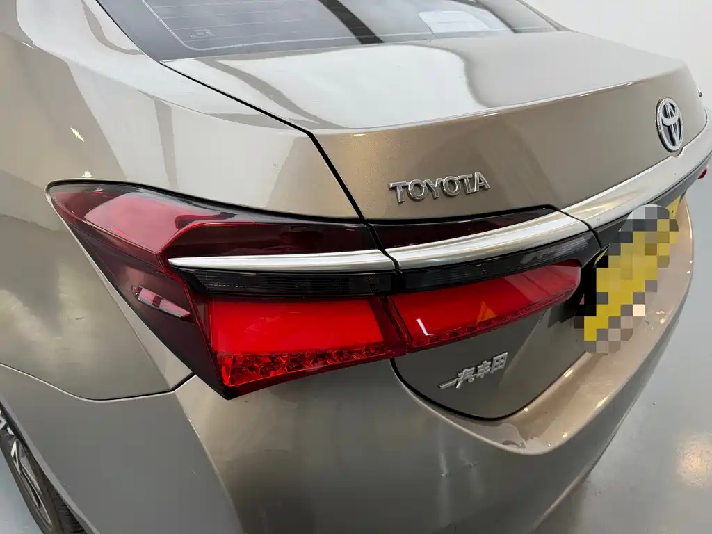 Toyota Corolla 2019 — фото 7