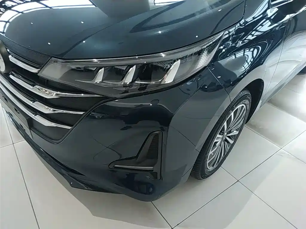 GAC Motor Trumpchi M6 2020 — фото 24