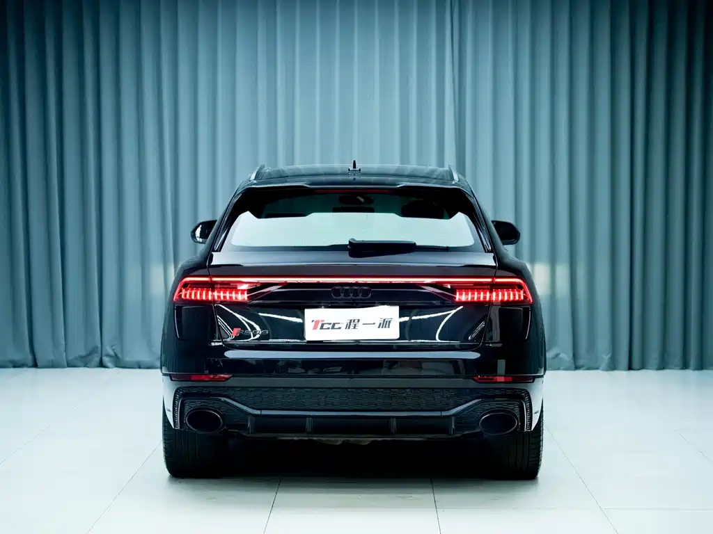 Audi RS Q8 2022 — фото 6