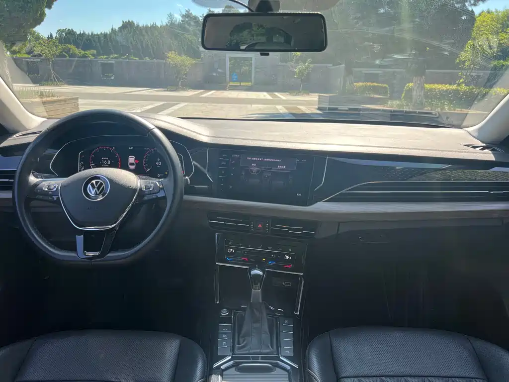 Volkswagen Passat 2021