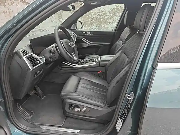 BMW X7 2023