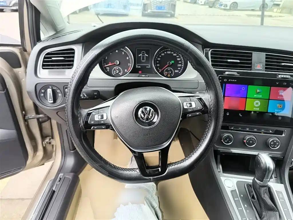 Volkswagen Golf 2015 — фото 11