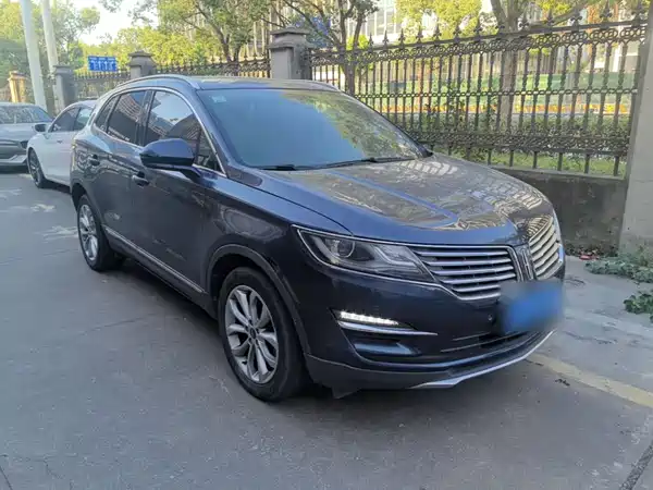 Lincoln MKC 2017