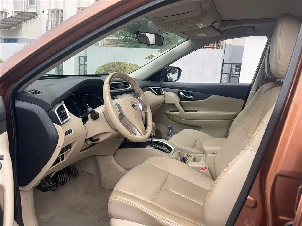 Nissan X-Trail 2014