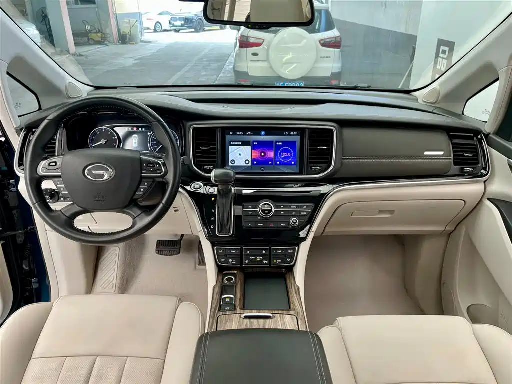GAC Motor Trumpchi M8 2020 — фото 9