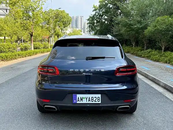 Porsche Macan 2016