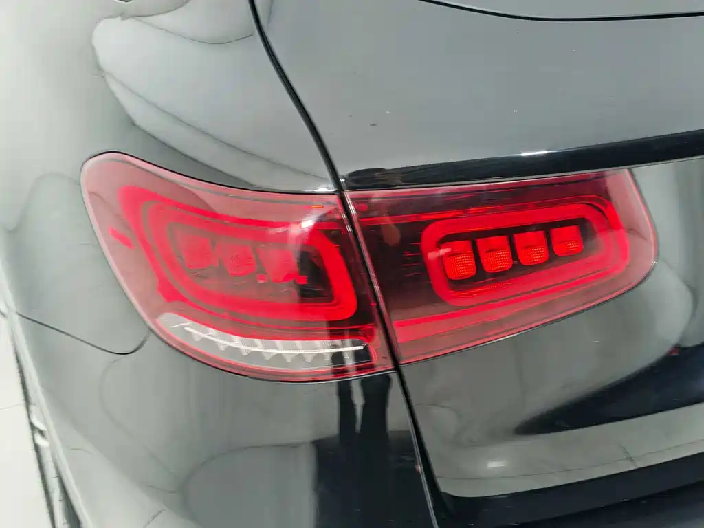 Mercedes-Benz GLC 2021 — фото 5