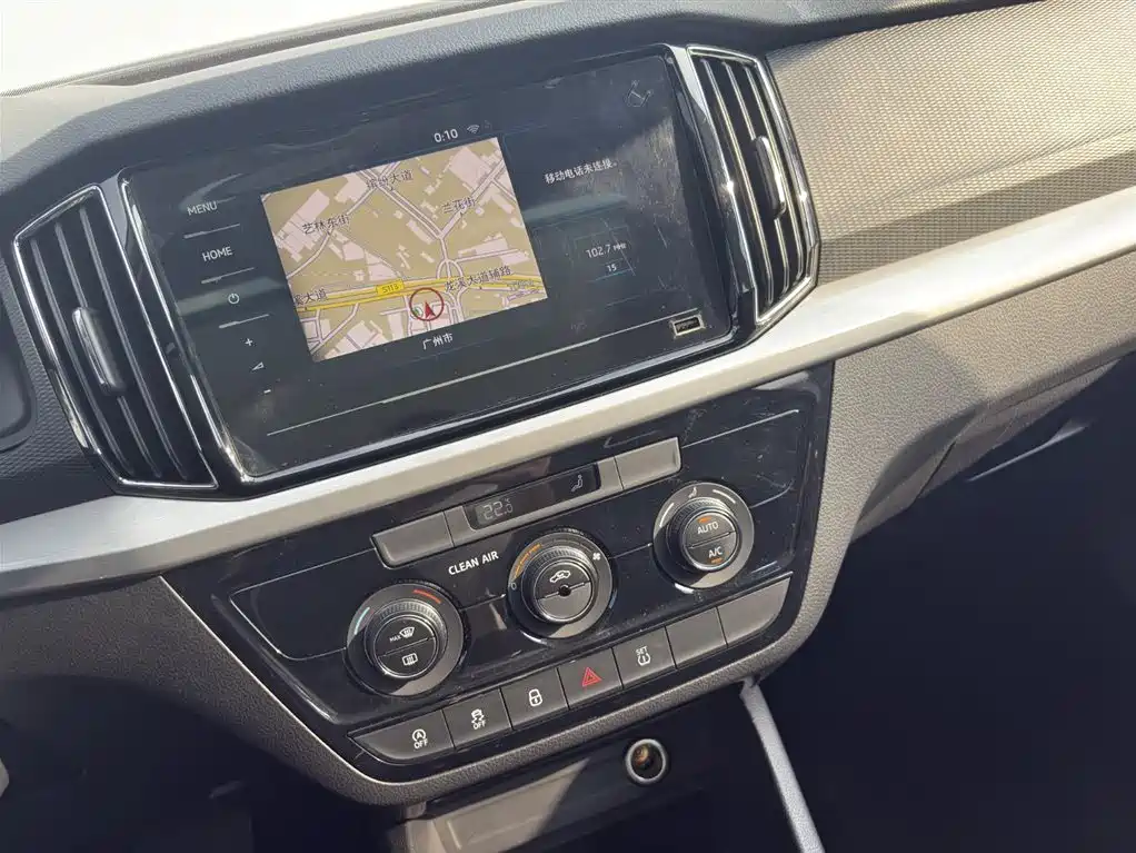 Skoda Kamiq 2020 — фото 10
