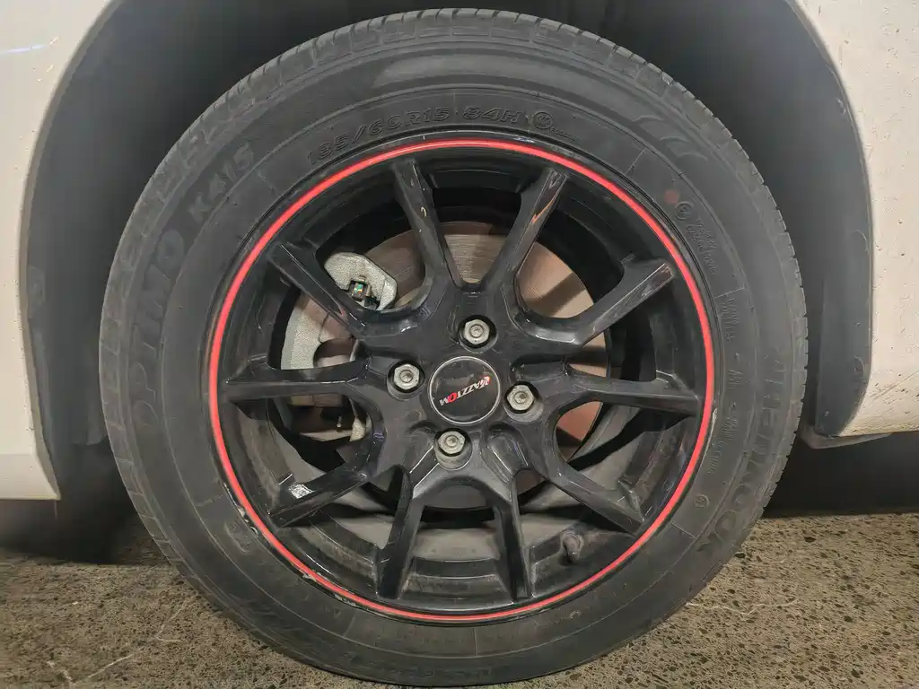 Toyota Yaris L 2019 — фото 23