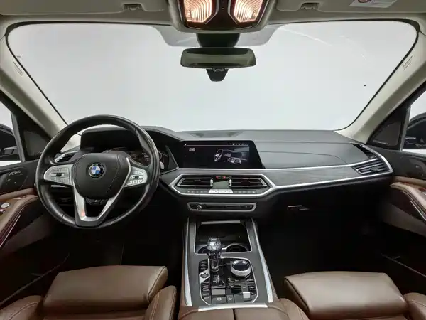 BMW X7 2019