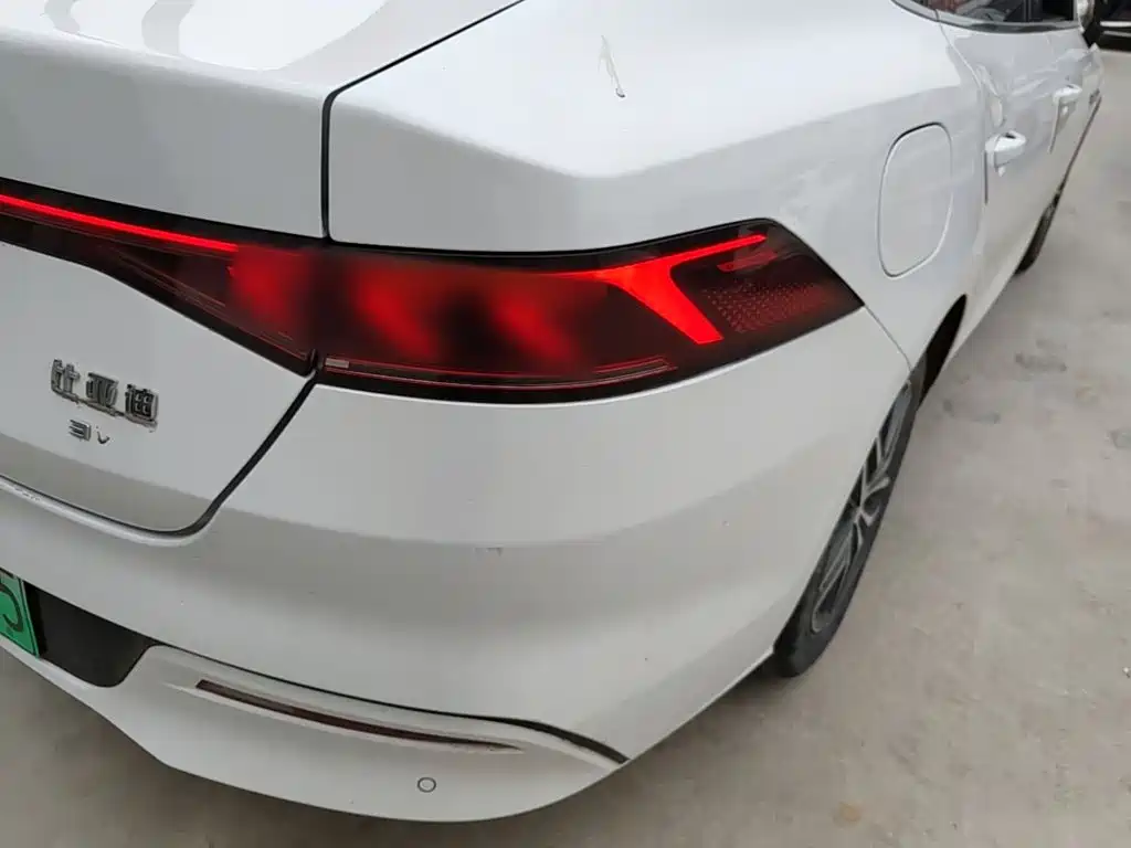 BYD Qin PLUS 2023 — фото 24