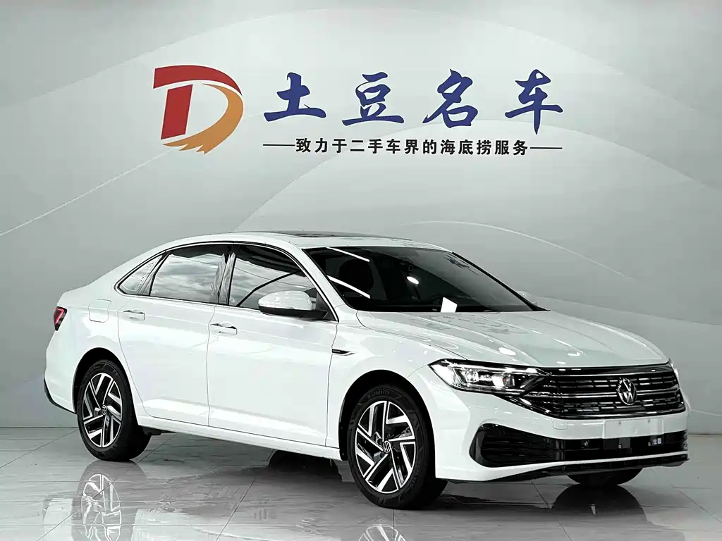 Volkswagen Sagitar 2022