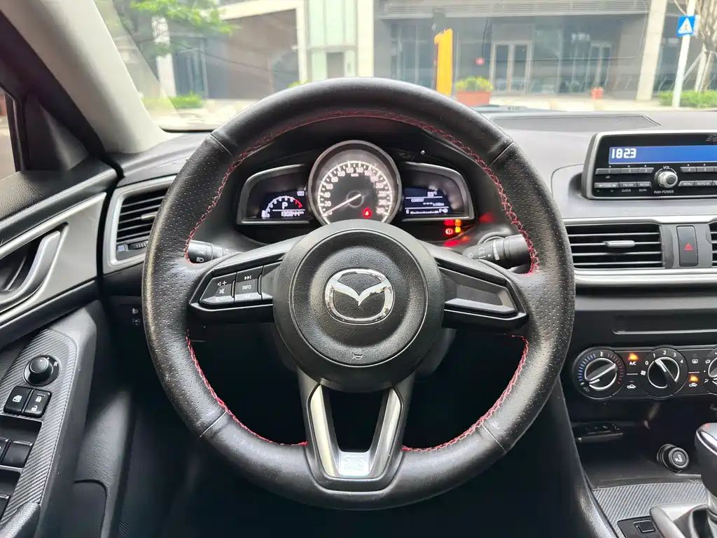 Mazda 3 Angkesela 2017 — фото 14