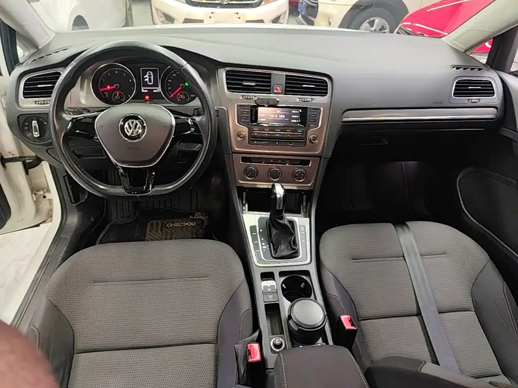 Volkswagen Golf 2015 — фото 10